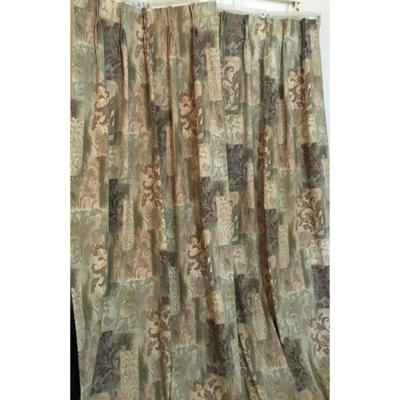 J. C. Penney Accents Vintage Jc Penney Tuscan Leaf Scroll Pinch